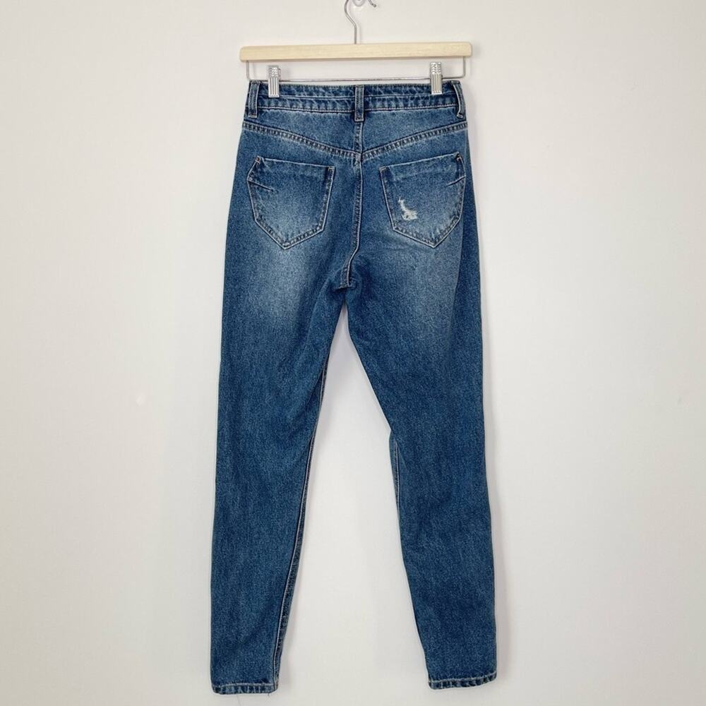 FASHION NOVA | Wife Her Up Ripped Mom Jeans | 1 - Picture 5 of 5
